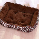 Wasbare gevoerde pluche hondenmand